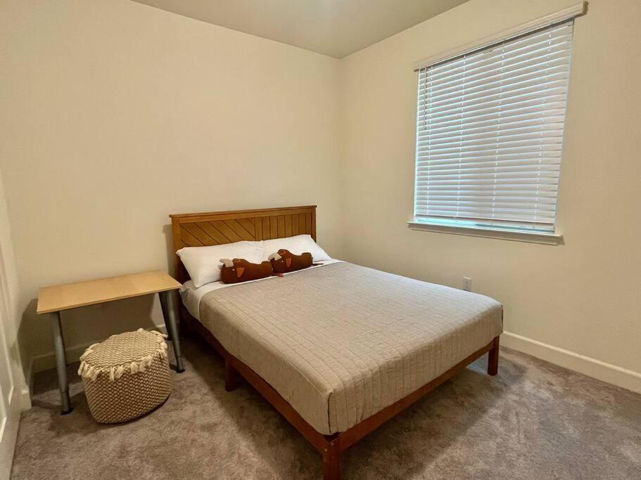 Brand-New, Beautiful & Stylish Home In Sacramento! エクステリア 写真